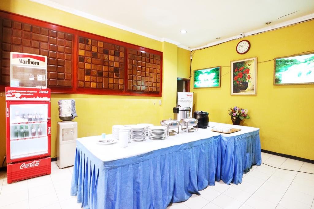 Hotel Pasah Asi Surabaya Exterior photo