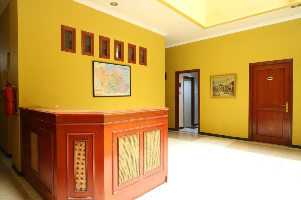 Hotel Pasah Asi Surabaya Exterior photo