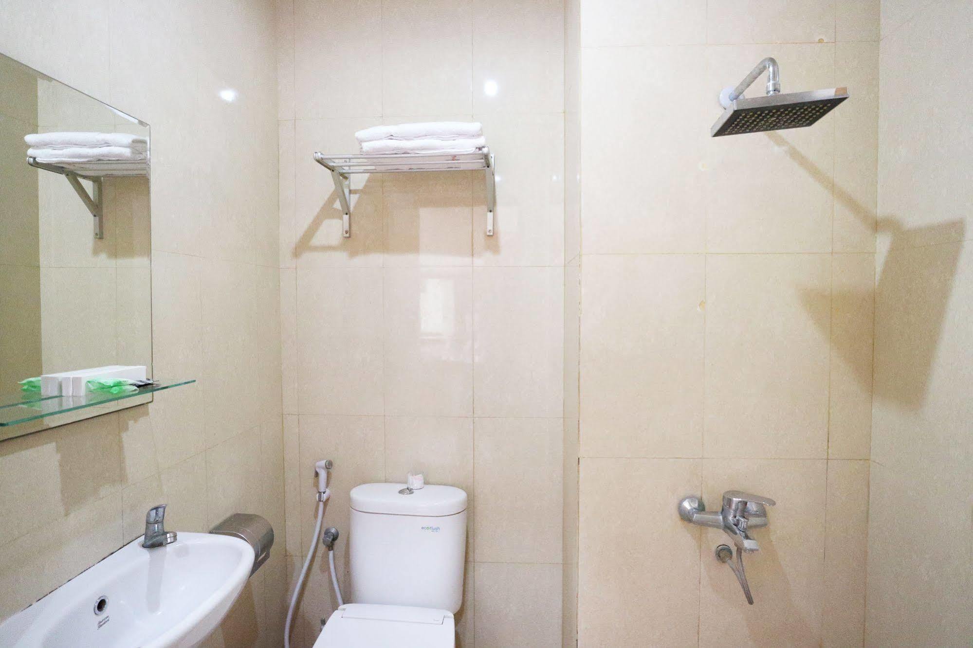 Hotel Pasah Asi Surabaya Exterior photo